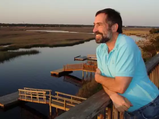 Howie Shareff,
Yoga
Expert at Soulful Summit 2023 : Un voyage intérieur, commencez !